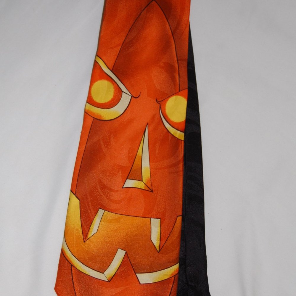 Pumpkin Tie